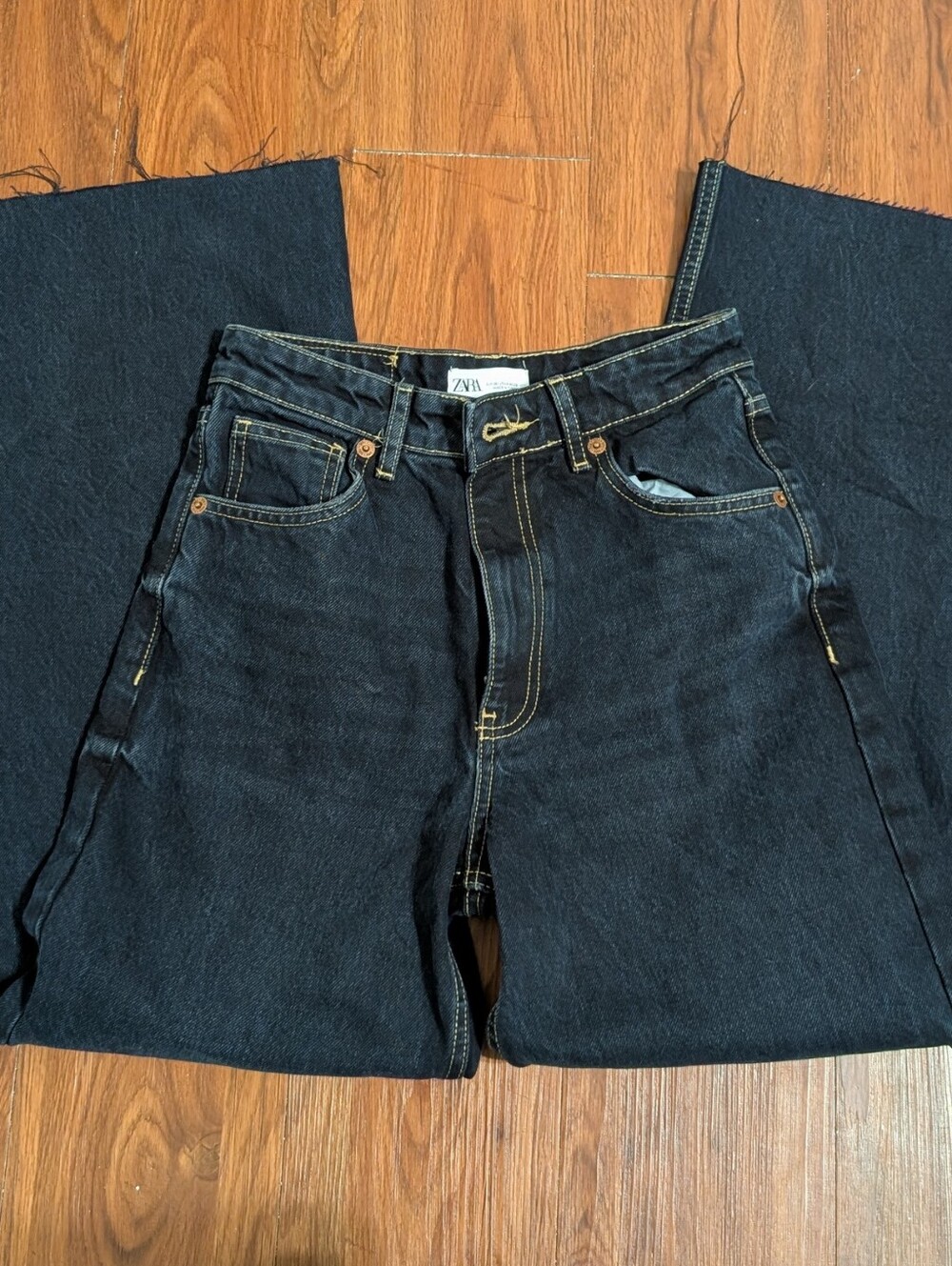 Zara Women's Dark Wash High Waist Straight-Leg/Wide-Leg Jeans Size 4